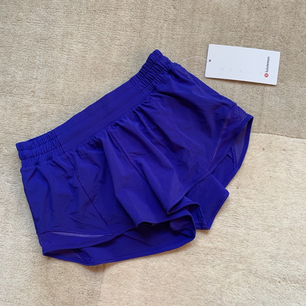 NWT💙Lululemon Hotty Hot Shorts 2.5” Mesh Running - Picture 2 of 8